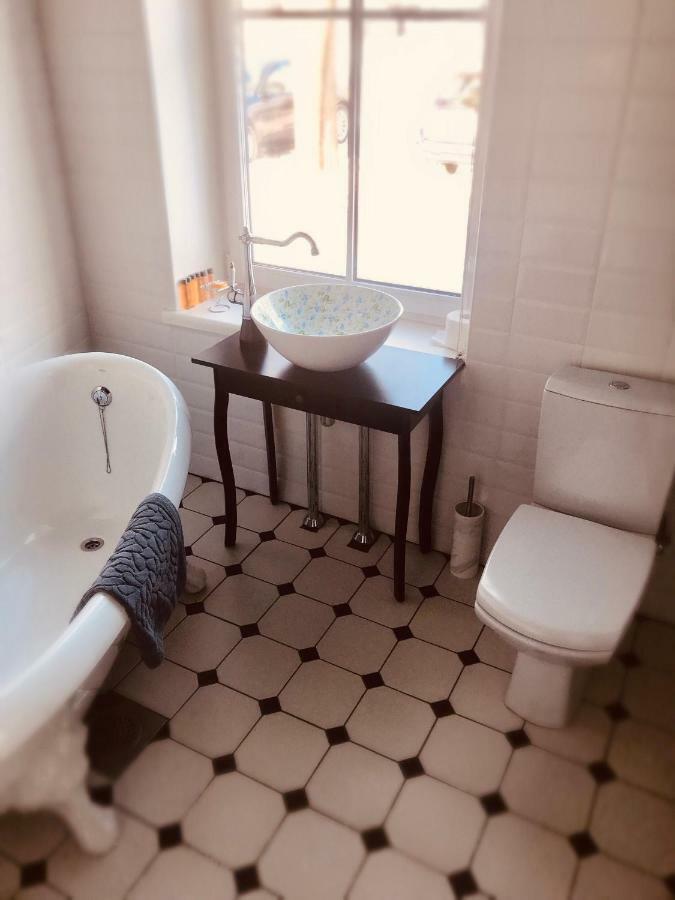 Villa Kertelhof Guesthouse Kärdla 外观 照片